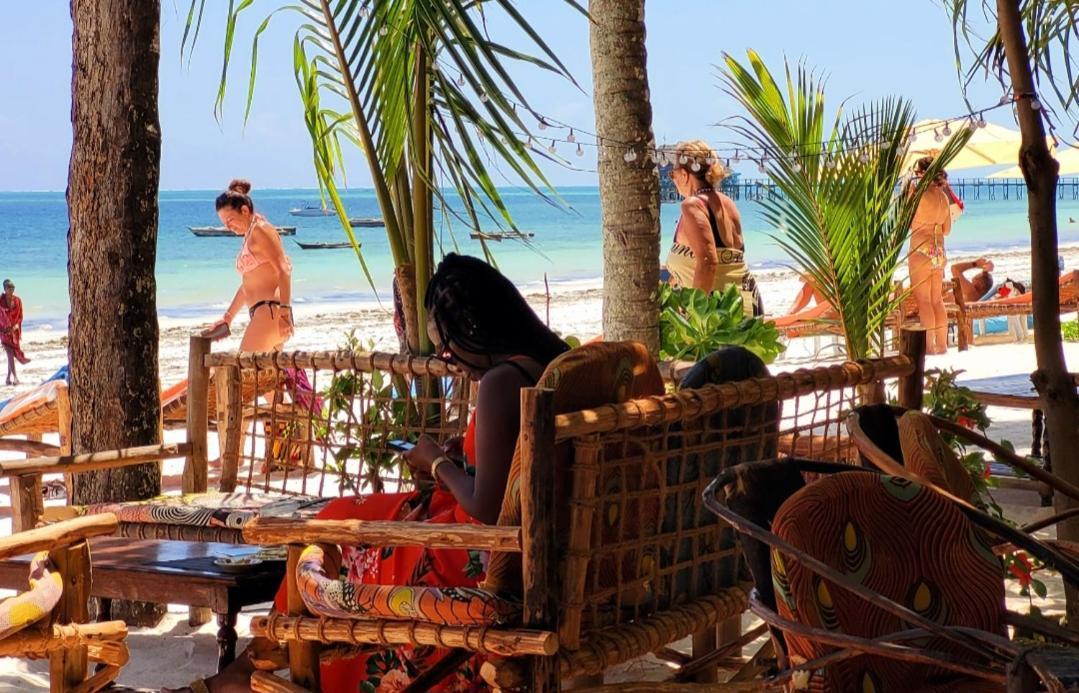 Sipano Beach Lodge Kiwengwa Kiwengwa  Dış mekan fotoğraf